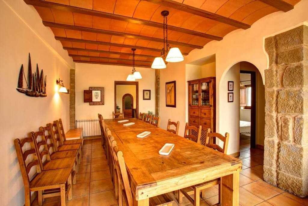 Masia Mas D'En Bosch Lleida Bagian luar foto