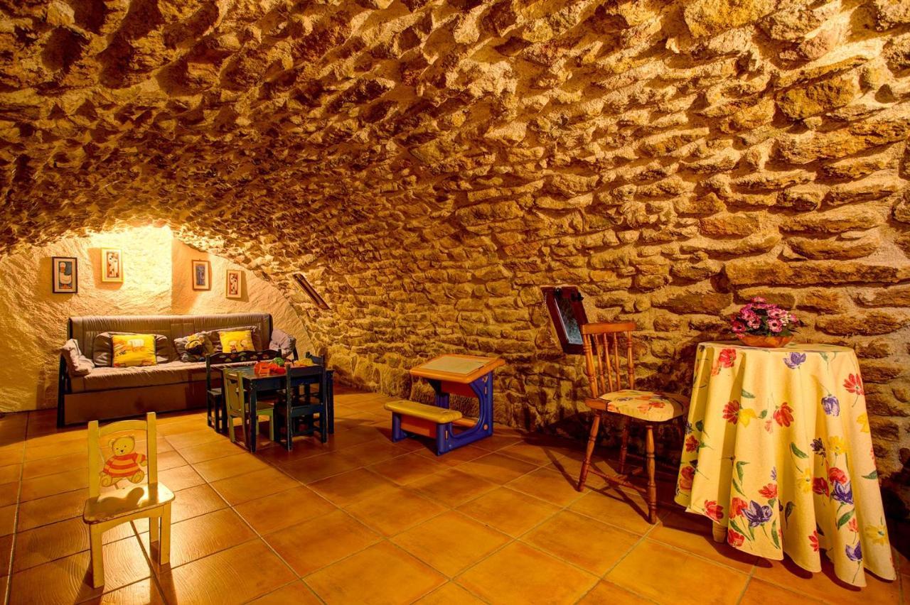 Masia Mas D'En Bosch Lleida Bagian luar foto